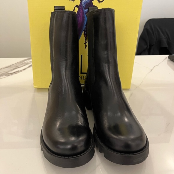 NWT FLY LONDON REIN BOOT * BOUTIQUE * - Picture 2 of 6